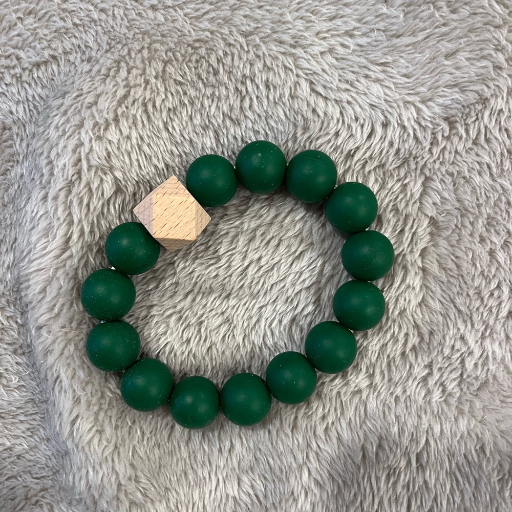 Green Beaded Bracelet with Wooden Accent